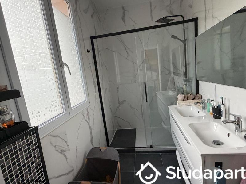 Chambre - 17 m² - 1 pièce