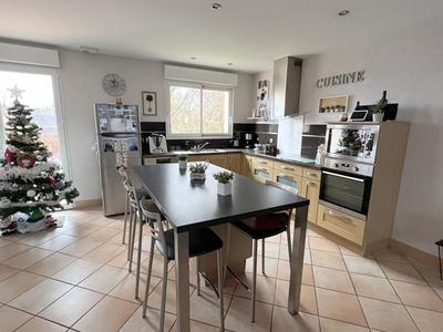 Maison - 142 m² - 5 pièces