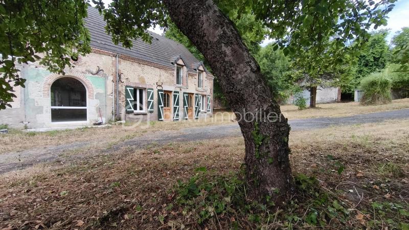 Propriété - 251 m² - 9 pièces