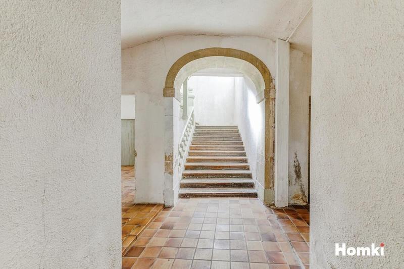 Immeuble - 966 m² - 46 pièces