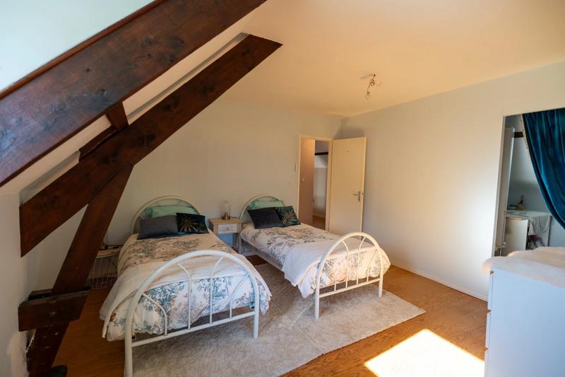 Maison - 185 m² - 5 pièces