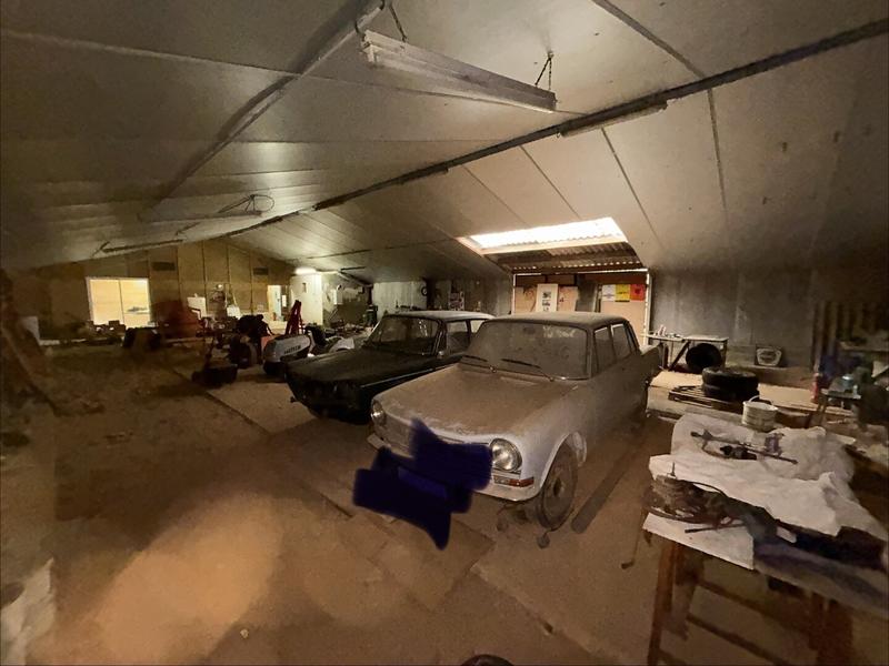 Immeuble - 81 m² - 3 pièces