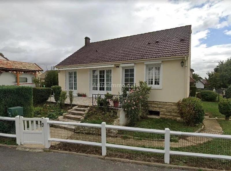 Maison - 85 m² - 5 pièces