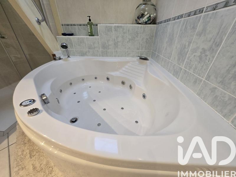 Maison - 140 m² - 4 pièces