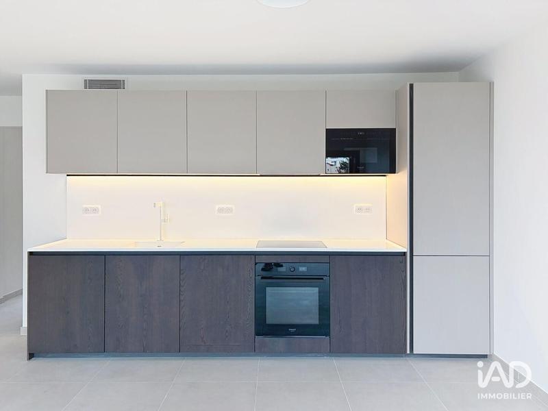 Appartement - 60 m² - 3 pièces