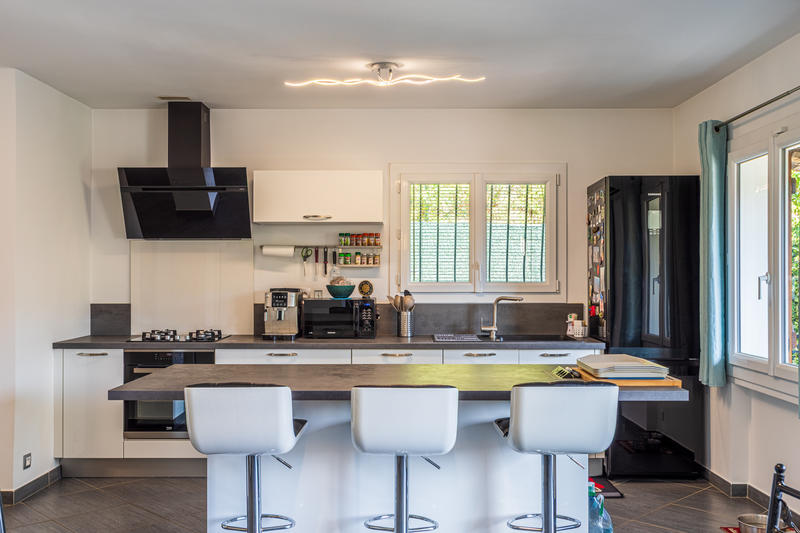 Maison - 140 m² - 5 pièces