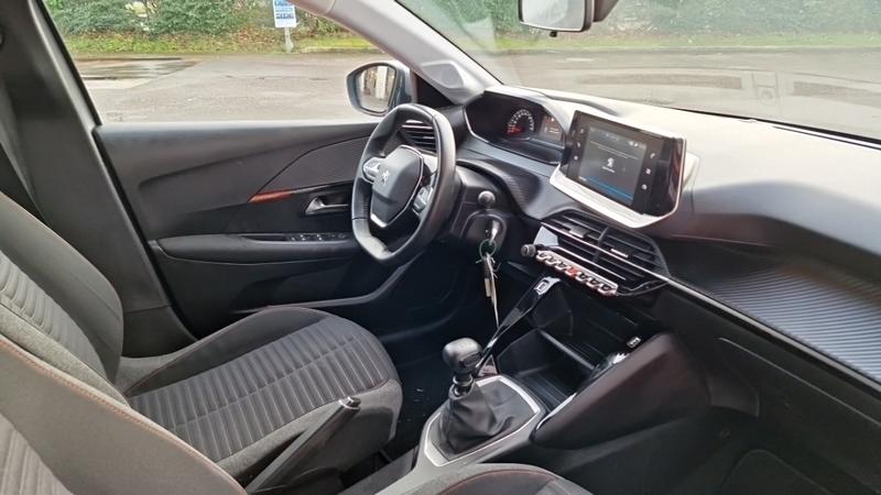 Peugeot 208 bluehdi 100 ss bvm6 active business