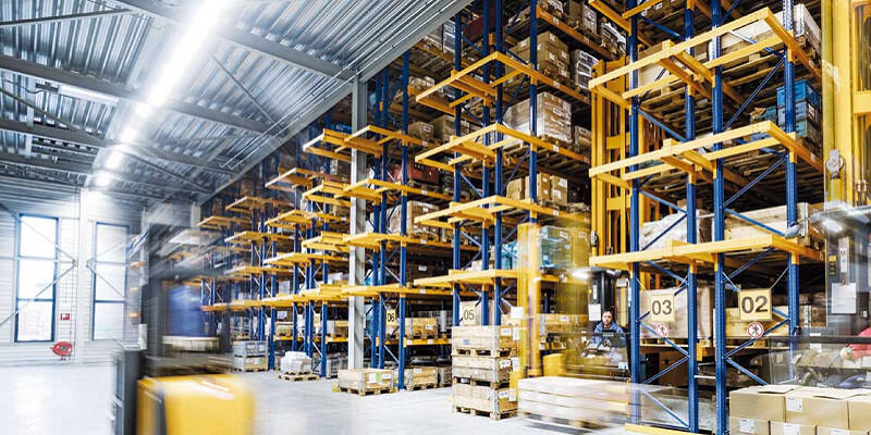 Local commercial - 30 000 m²