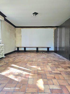 Maison - 220 m² - 10 pièces