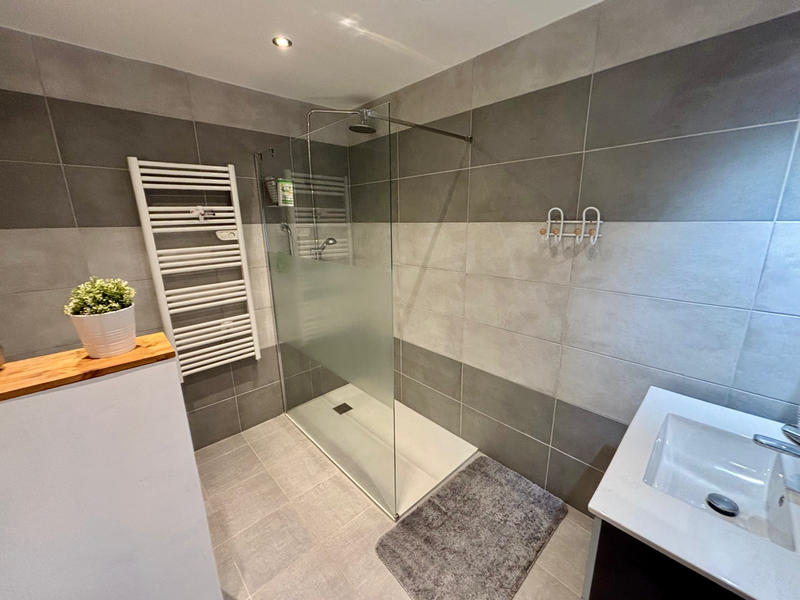 Maison de village - 257 m² - 11 pièces