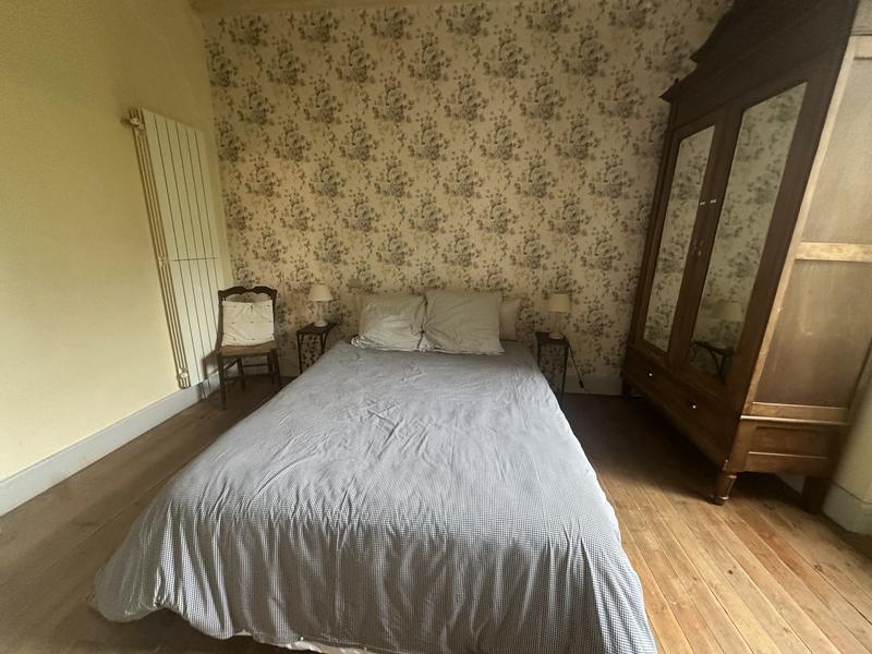 Maison - 216 m² - 5 pièces