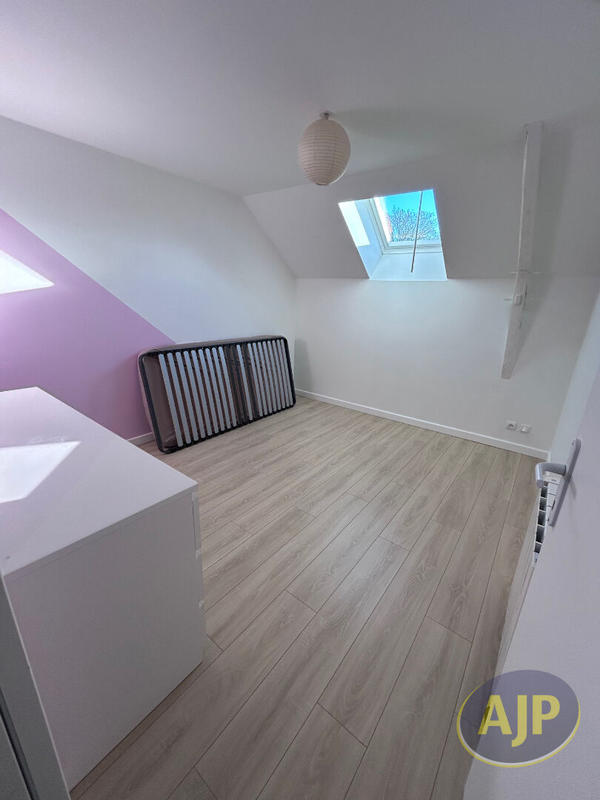 Maison - 121 m² - 5 pièces