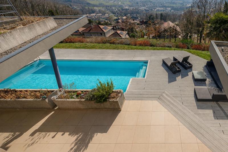 Villa - 220 m² - 6 pièces