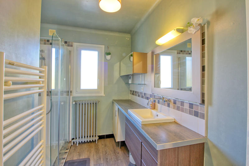 Maison - 75 m² - 5 pièces