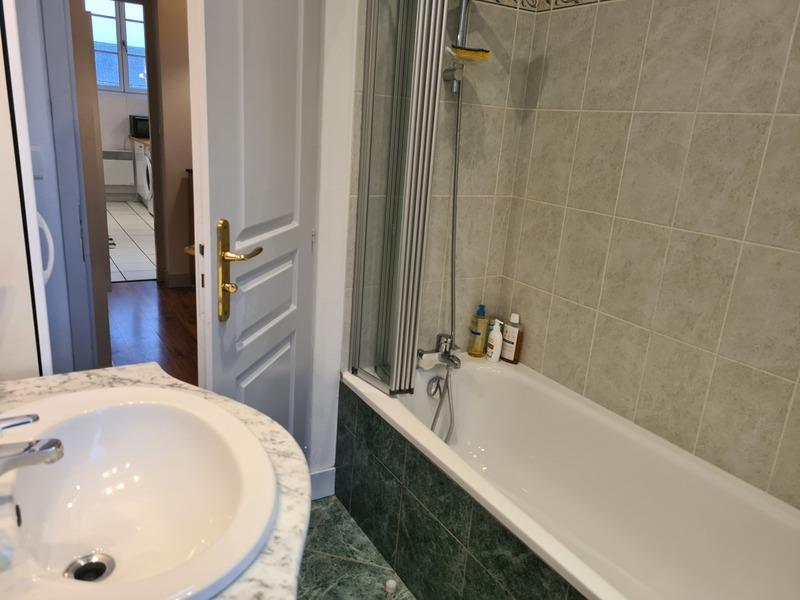 Appartement ancien - 63 m² - 3 pièces