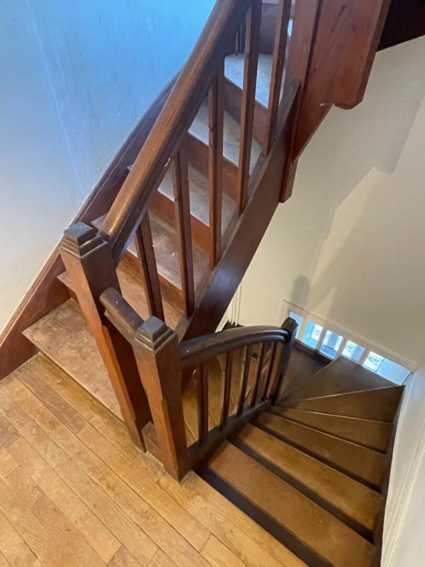 Maison - 310 m² - 9 pièces