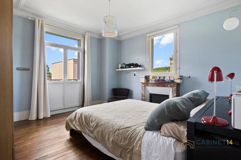 Maison - 200 m² - 8 pièces