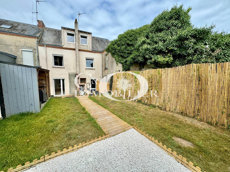 Maison - 95 m² - 5 pièces