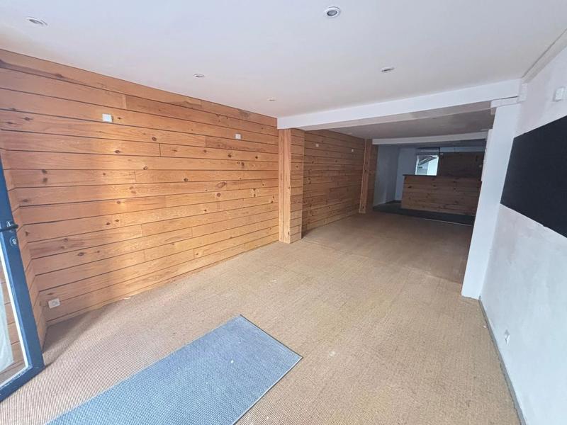 Local commercial - 54 m² - 2 pièces