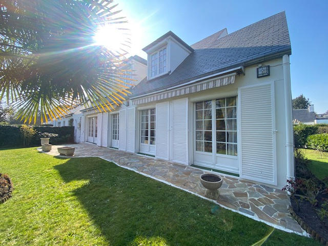 Maison - 170 m² - 7 pièces