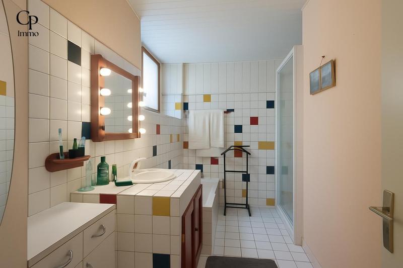 Maison traditionnelle - 170 m² - 6 pièces