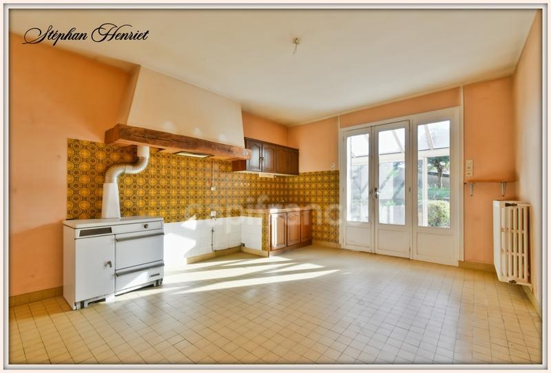 Maison de village - 270 m² - 8 pièces