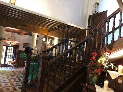 Propriété - 650 m² - 14 pièces