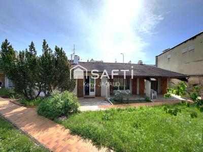 Maison - 95 m² - 4 pièces