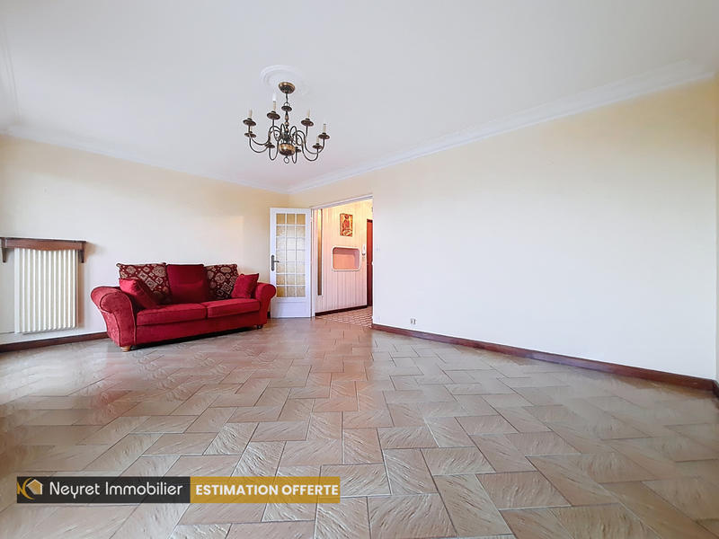 Appartement - 82 m² - 5 pièces