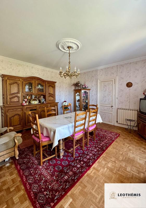 Maison ancienne - 165 m² - 8 pièces