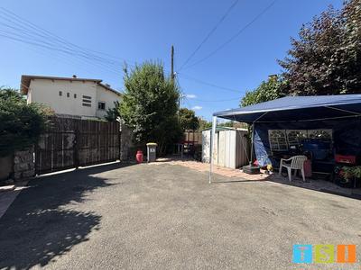 Maison - 206 m² - 7 pièces