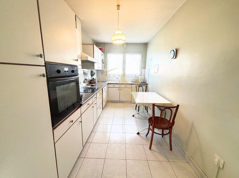 Appartement - 103 m² - 5 pièces