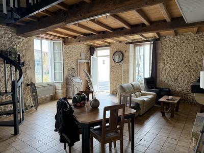 Maison - 92 m² - 3 pièces