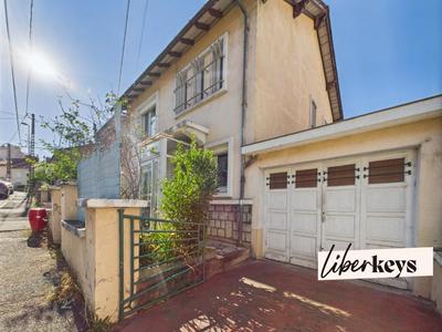 Maison - 123 m² - 5 pièces