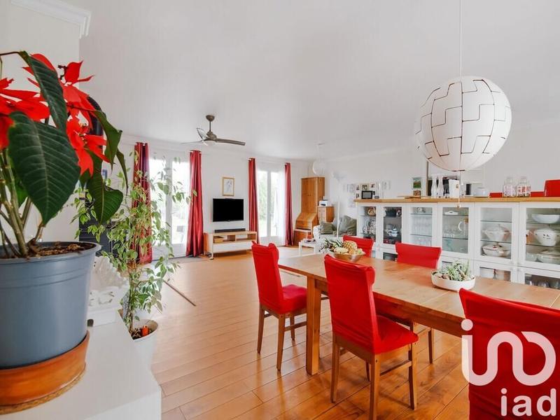 Maison - 300 m² - 9 pièces