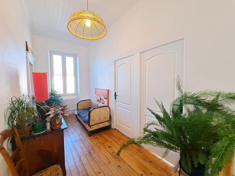 Maison - 221 m² - 9 pièces
