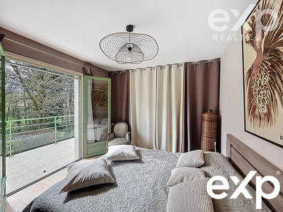 Maison - 177 m² - 6 pièces