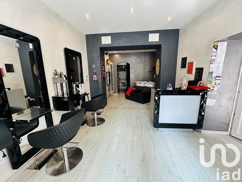 Maison - 228 m² - 6 pièces