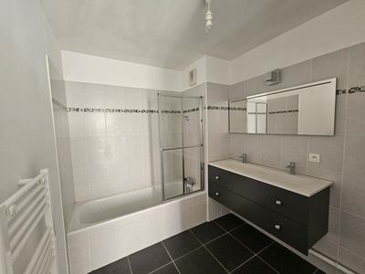 Appartement - 92 m² - 4 pièces