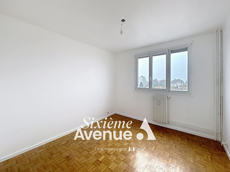 Appartement - 75 m² - 4 pièces