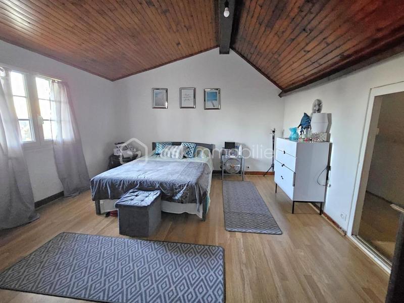 Pavillon - 130 m² - 5 pièces