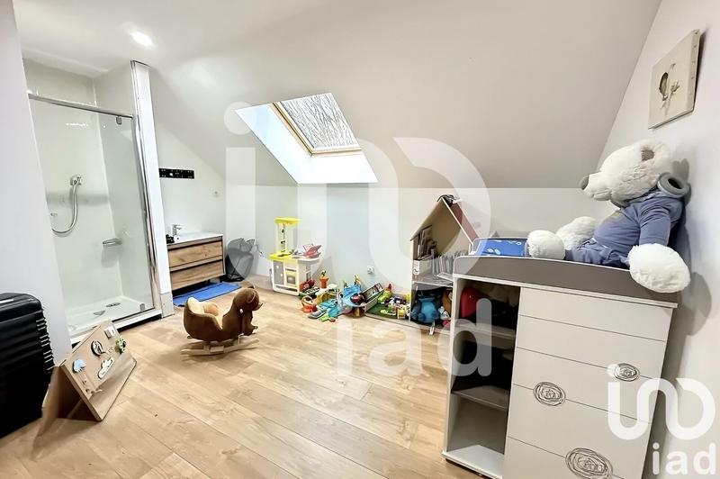 Maison - 192 m² - 7 pièces