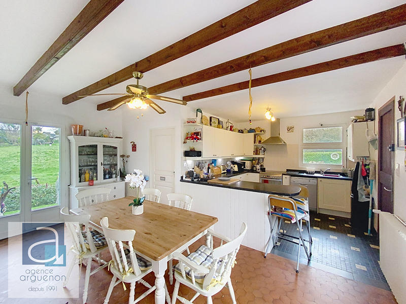 Maison - 98 m² - 5 pièces