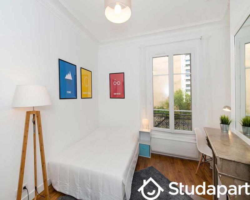 Chambre - 80 m² - 1 pièce