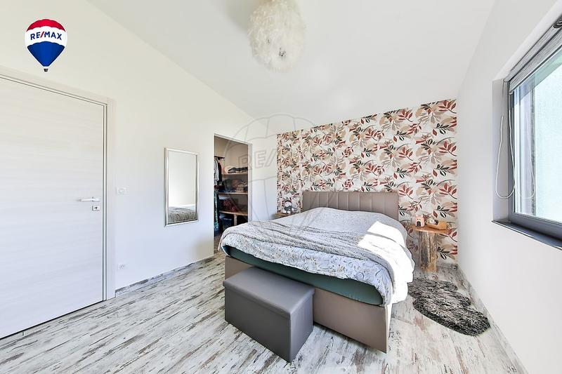 Maison - 139 m² - 5 pièces