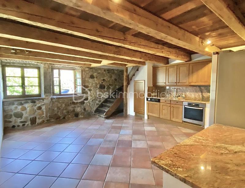 Propriété - 450 m² - 10 pièces