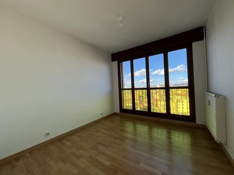 Appartement - 100 m² - 5 pièces