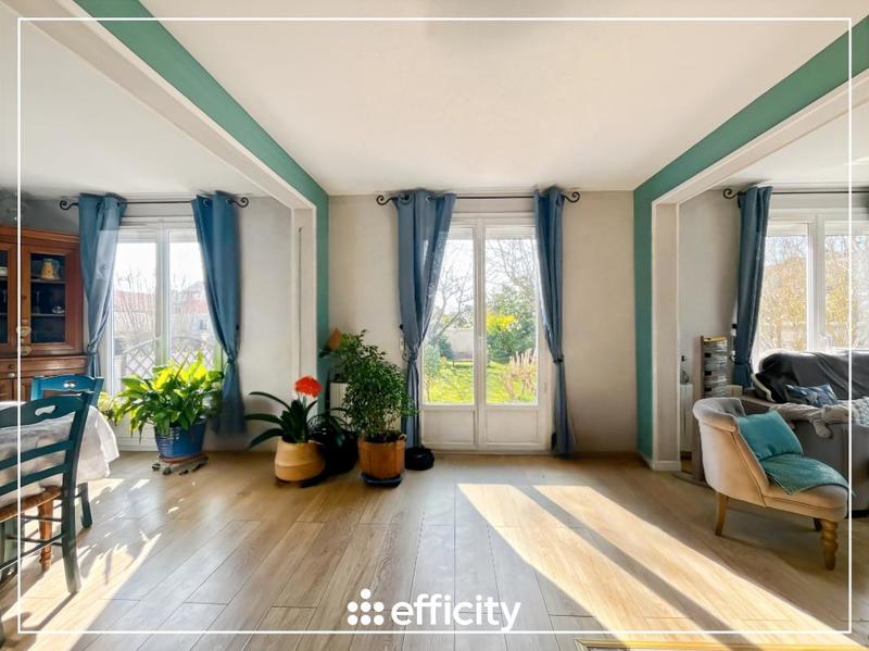 Maison traditionnelle - 132 m² - 6 pièces