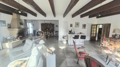 Maison - 297 m² - 10 pièces