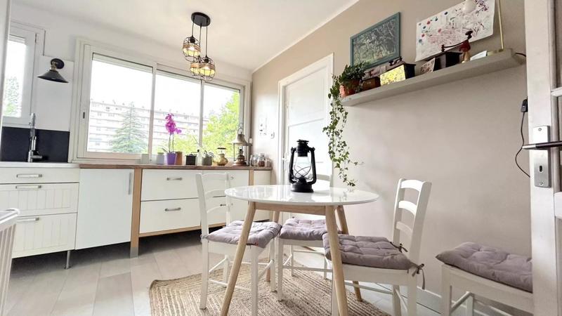 Appartement - 64 m² - 3 pièces